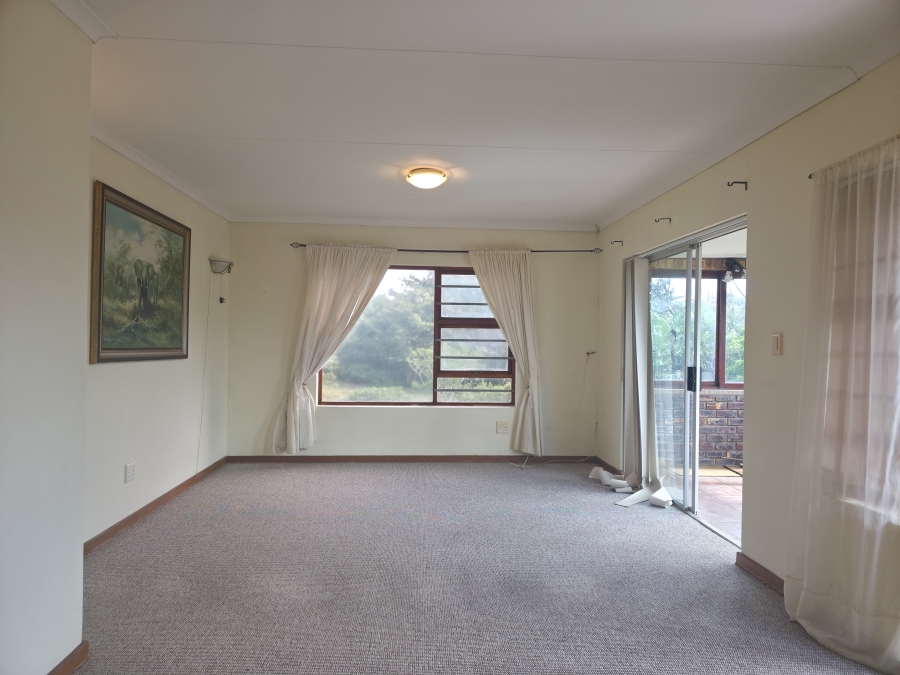 3 Bedroom Property for Sale in Wavecrest Eastern Cape